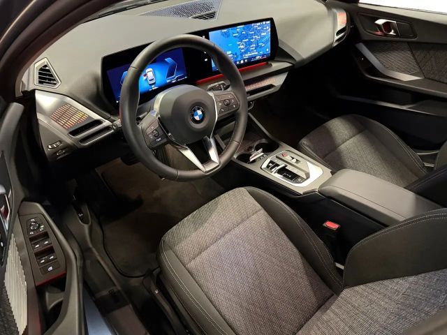 BMW 120 120i Sedan