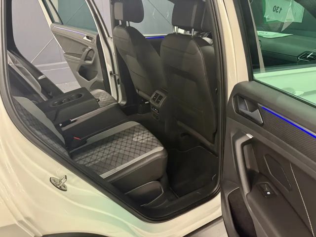 Volkswagen Tiguan Plus R-Line