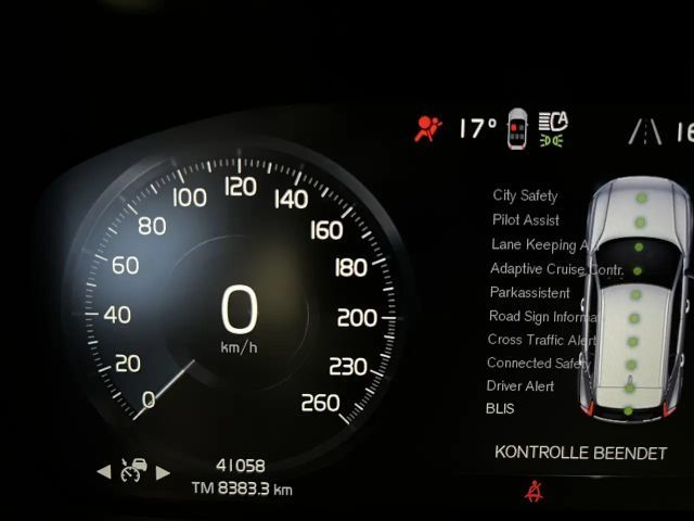 Volvo XC40 Core Recharge T4