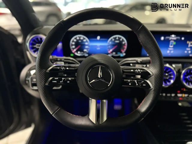 Mercedes-Benz A 250 4MATIC AMG Line