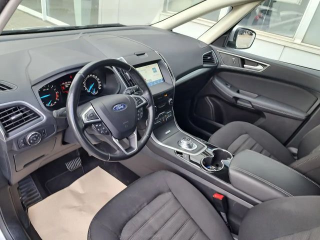 Ford Galaxy 2.0 EcoBlue 7-SITZE AUTOMATIK PARK-ASSIST