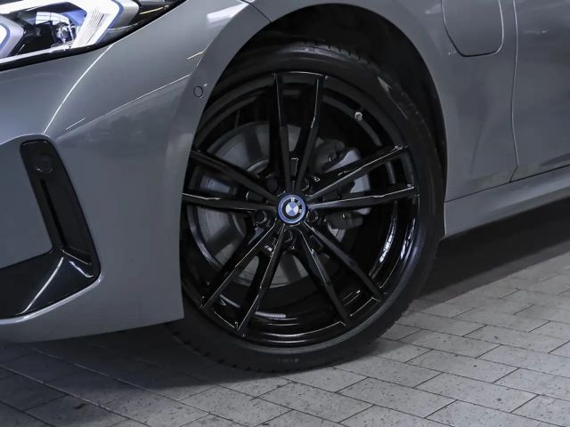 BMW 330 330e M-Sport Touring