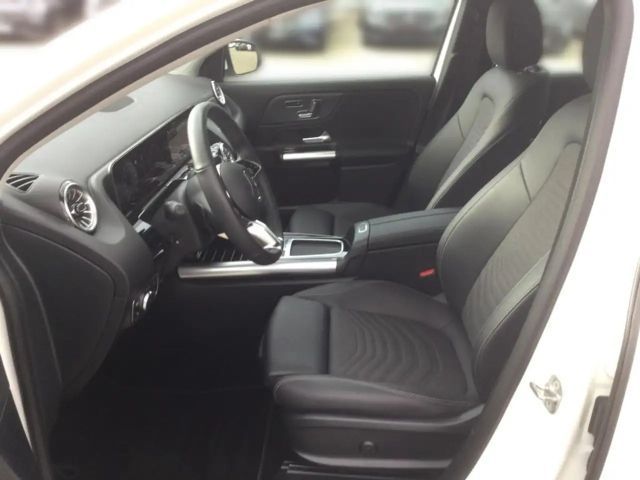 Mercedes-Benz GLA 200 Progressive