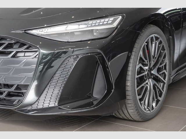 Audi A6 Avant Quattro S-Tronic