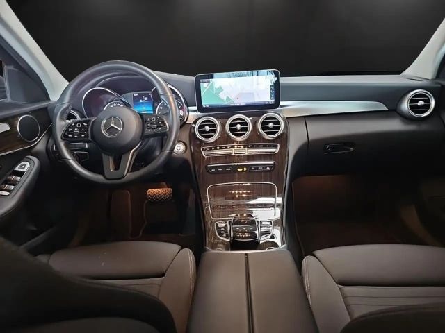 Mercedes-Benz C 200 AVANTGARDE Sedan