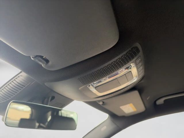 Mercedes-Benz GLA 180 Progressive