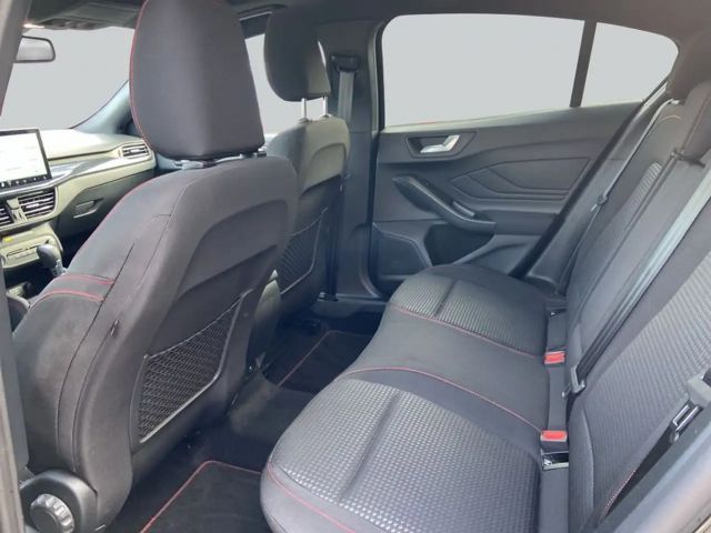 Ford Focus EcoBoost ST Line