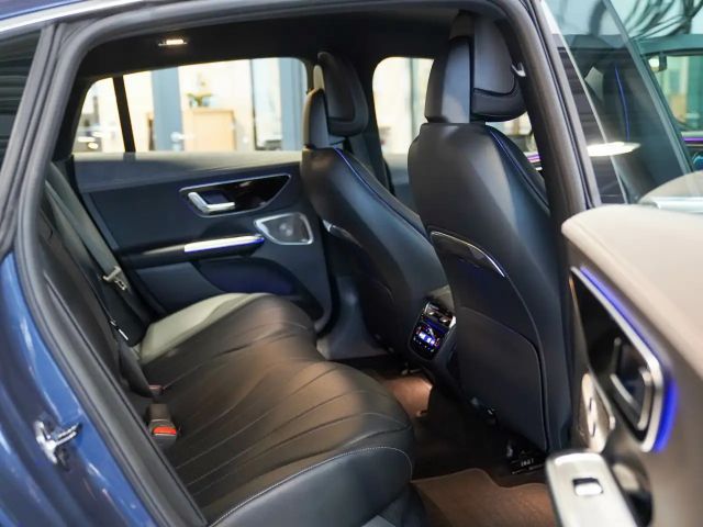 Mercedes-Benz EQE 300 Electric Art Sedan