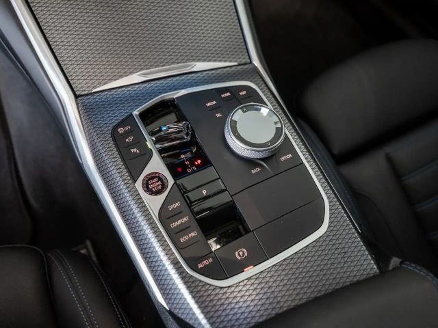 BMW 320 320d M-Sport Touring xDrive