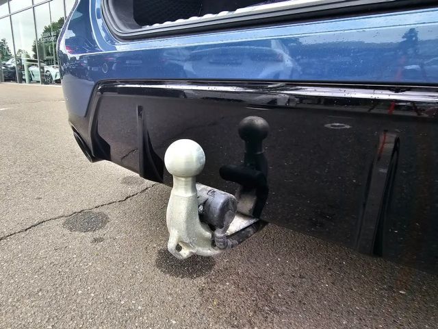 BMW 330 330e M-Sport Touring