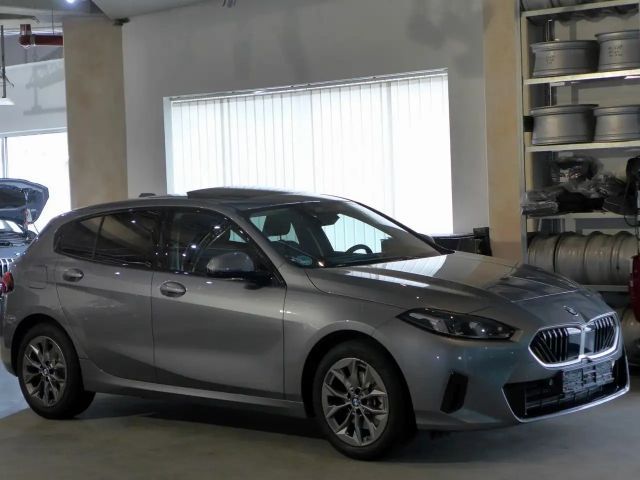 BMW 118 118d Sedan