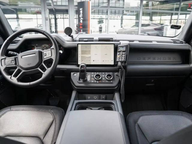 Land Rover Defender 110 Dynamic HSE