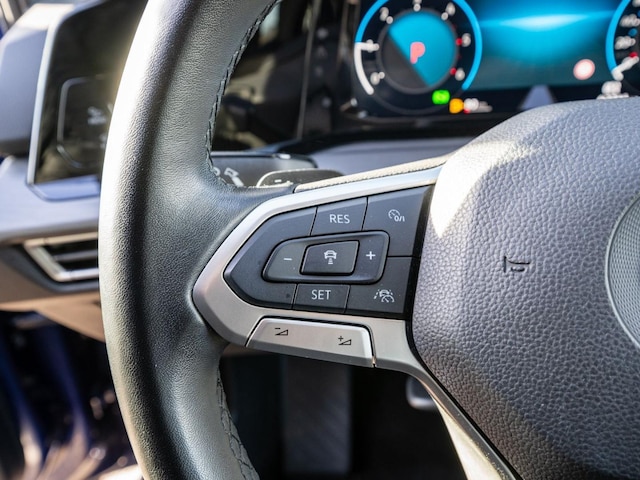 Volkswagen Golf 2.0 TDI DSG Style Variant