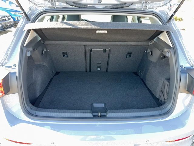 Volkswagen Golf Life Sport