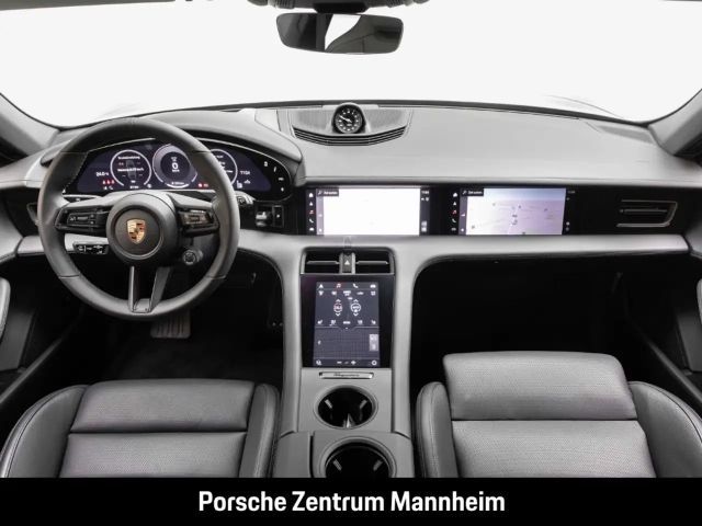 Porsche Taycan 4S Cross Turismo