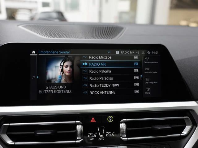 BMW 330 330e M-Sport Sedan xDrive