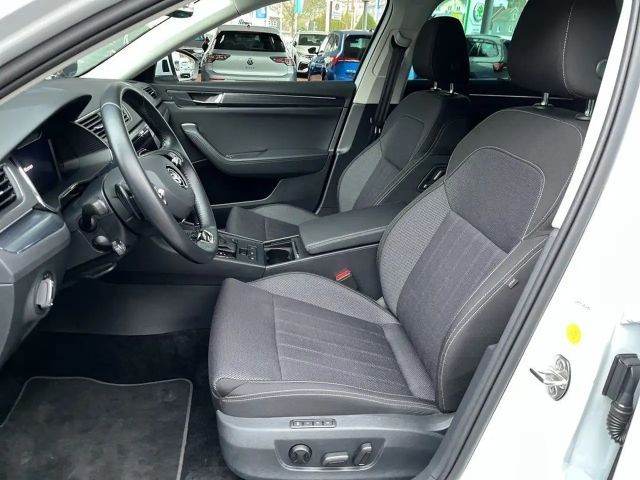 Skoda Superb 2.0 TDI Combi Style Style