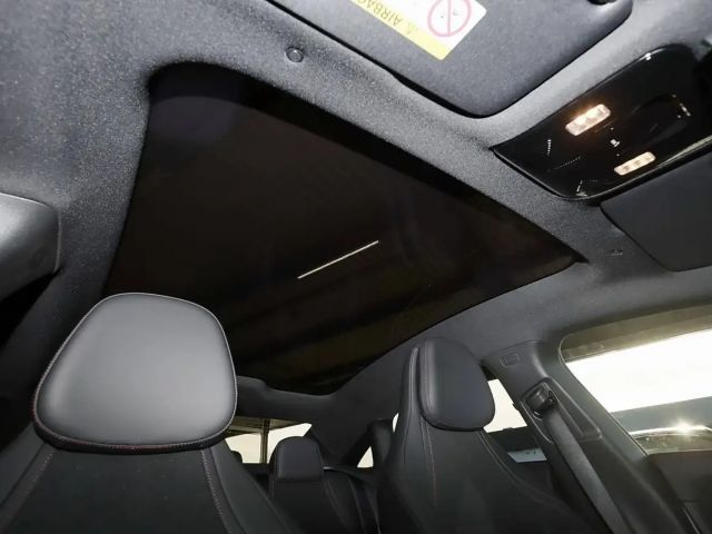 Mercedes-Benz CLA 350 4MATIC AMG Line