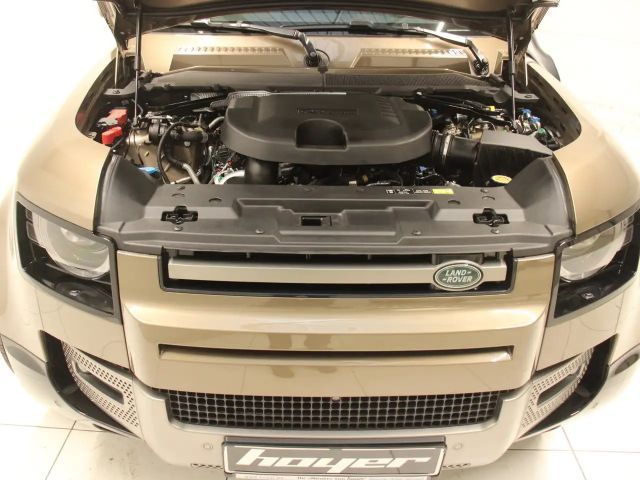 Land Rover Defender D300 Dynamic HSE