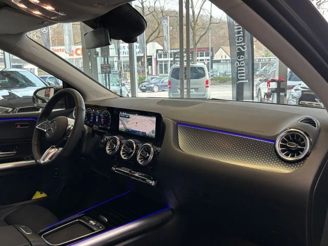 Mercedes-Benz B 200 Progressive Sedan