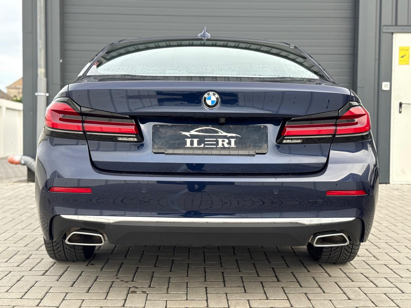 BMW 540 540i Luxury Line Sedan