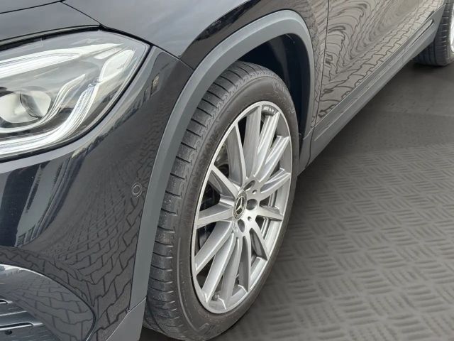 Mercedes-Benz GLA 200 AMG Line