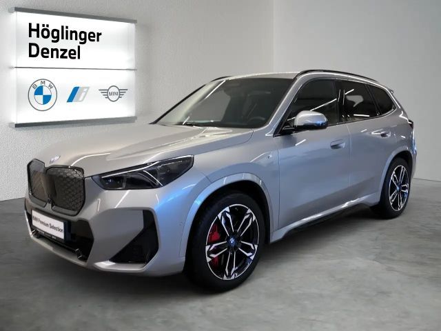 BMW iX1 xDrive30