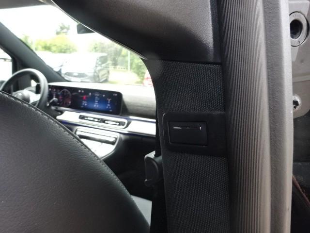 Mercedes-Benz V 300 AVANTGARDE Extralang V 300 d