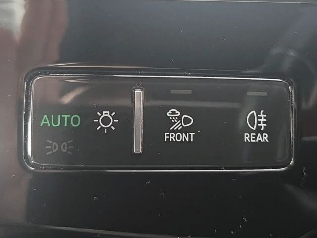 Audi Q8 e-tron 55 Business Quattro