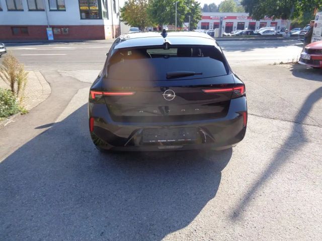 Opel Astra 1.2 Turbo Enjoy Turbo