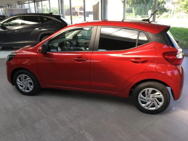 Hyundai i10 1,0 i Line Plus *Neuwertig*
