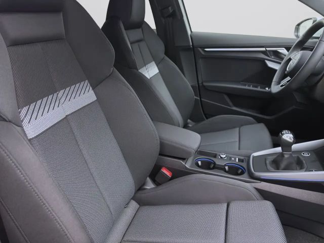 Audi A3 30 TDI Sedan