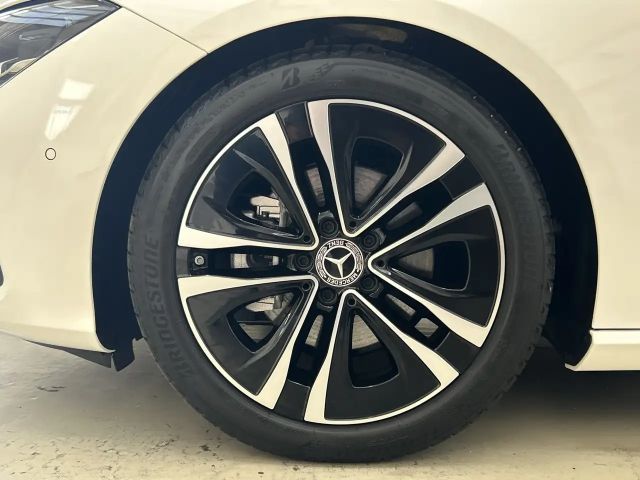 Mercedes-Benz CLA 180 Shooting Brake