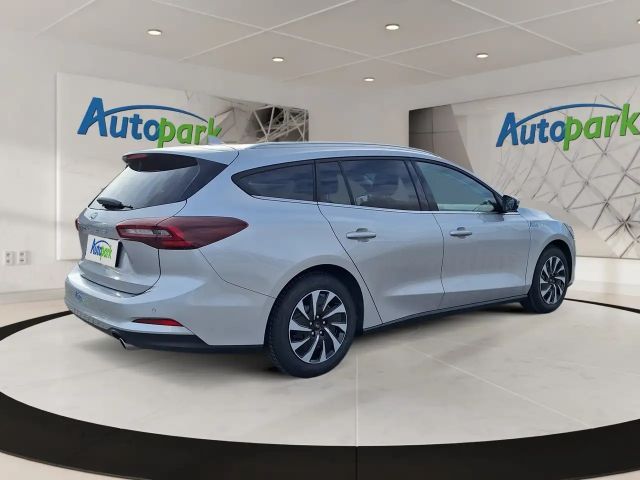 Ford Focus Titanium Wagon