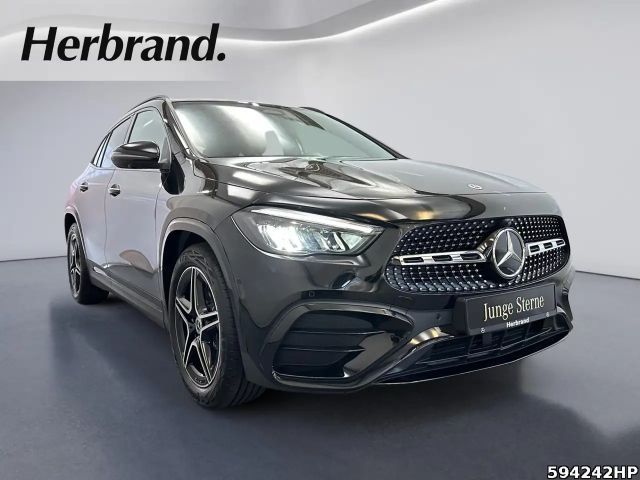 Mercedes-Benz GLA 180 AMG Line