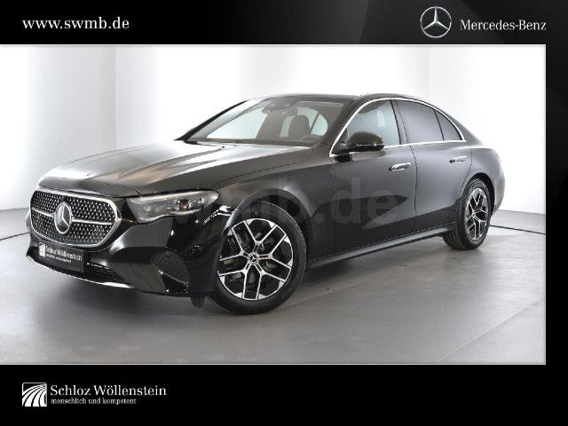 Mercedes-Benz E 200 Sedan