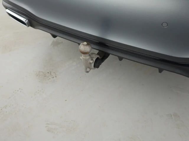 Mercedes-Benz C 300 AMG Line Sedan