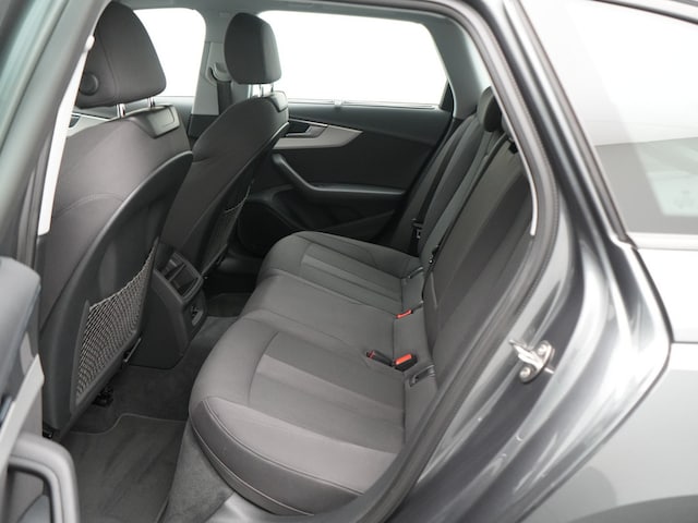 Audi A4 40 TFSI Avant Quattro S-Tronic