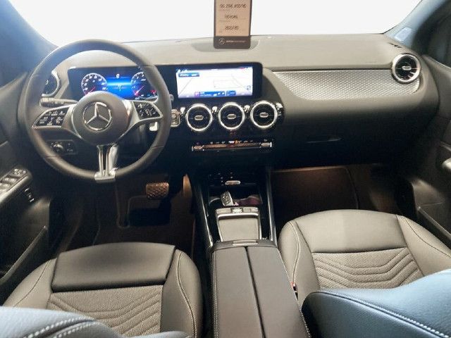 Mercedes-Benz B 200 Sedan