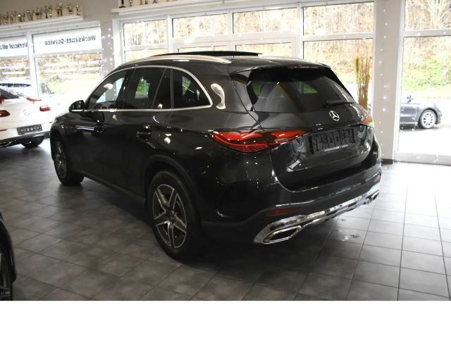 Mercedes-Benz GLC 300 4MATIC AMG Line