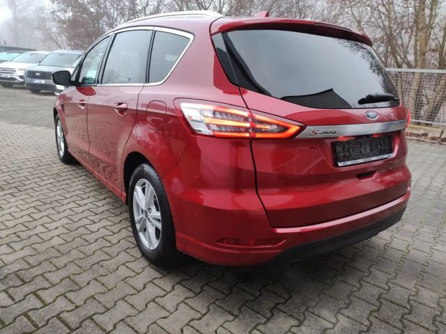 Ford S-Max Titanium