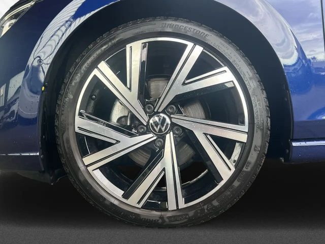 Volkswagen Golf 1.5 eTSI DSG