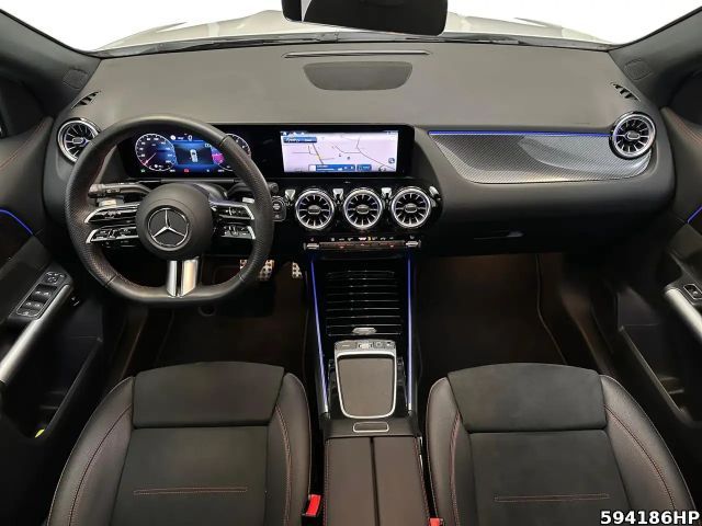 Mercedes-Benz GLA 180 AMG Line