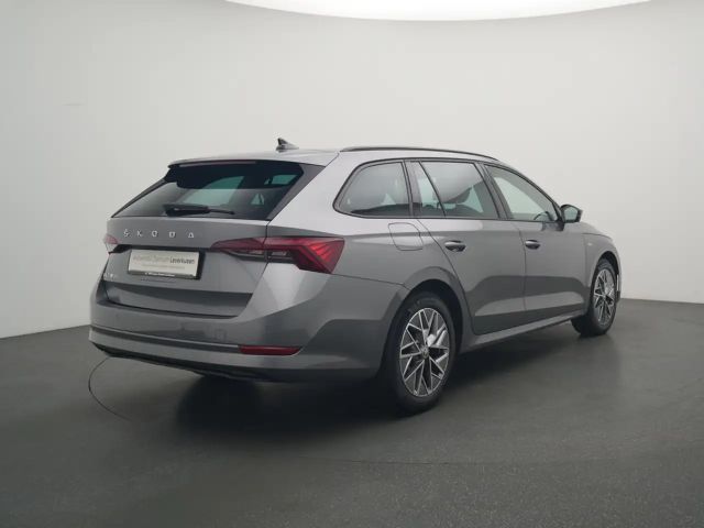 Skoda Octavia VIRT NAVI CARPLAY ACC PDC