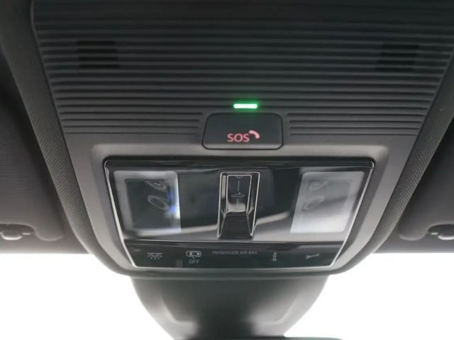 Volkswagen Golf 2.0 TSI Golf VIII