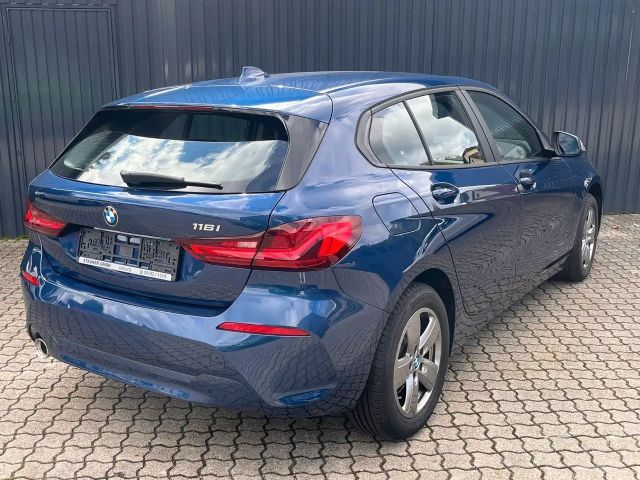 BMW 116 116i 5-deurs Sedan