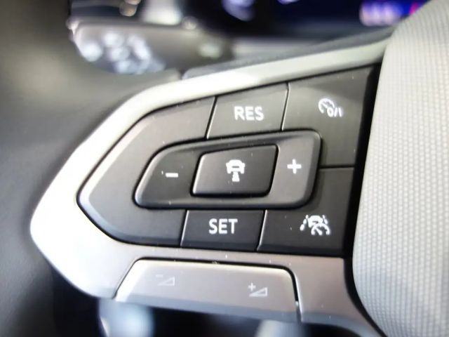 Volkswagen T-Roc Friends TSI