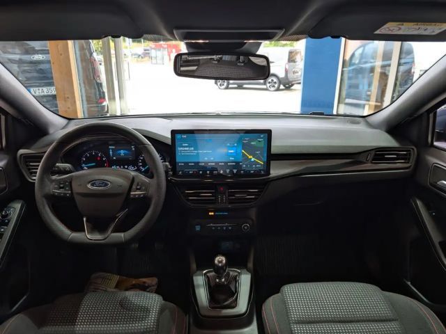 Ford Focus EcoBoost ST Line Wagon