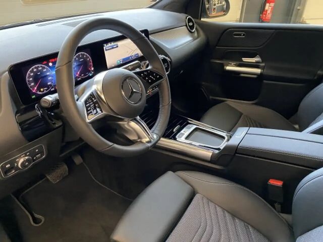 Mercedes-Benz B 180 Progressive