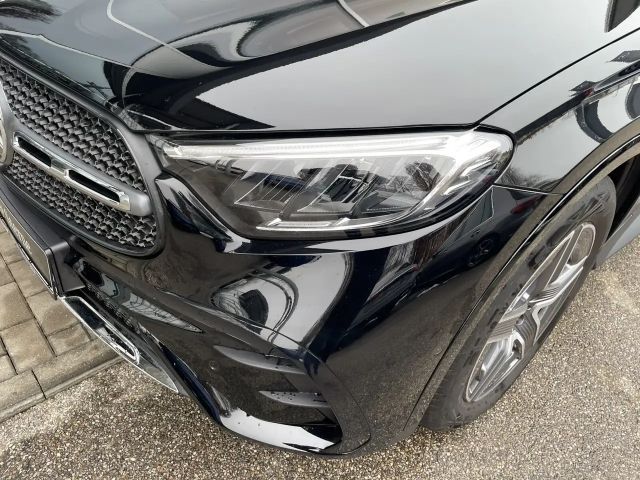 Mercedes-Benz GLC 300 4MATIC AMG Line GLC 300 d